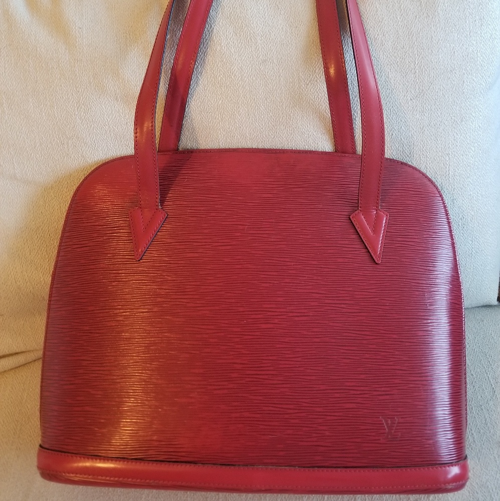 Louis Vuitton Epi Lussac